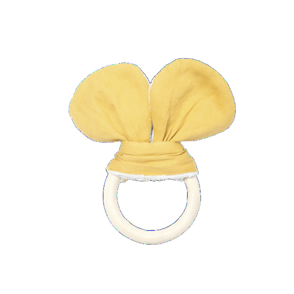 anneau de dentition en bois oreilles ours jaune en coton biologique fabelab