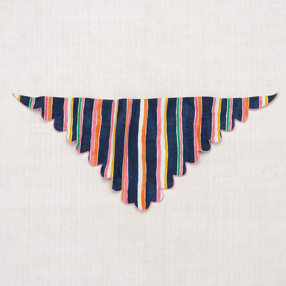 Foulard Scallop moonlight stripe - Découvrez la collection AW22 Misha & Puff à retrouver sur www.amaetc.com, concept store eco friendly pour enfants