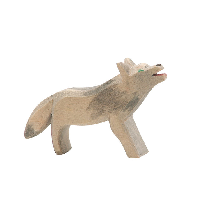 Figurine en bois loup, fabrication éthique et artisanale. Sélection Ostheimer sur amaetc.com, concept store eco friendly pour enfants