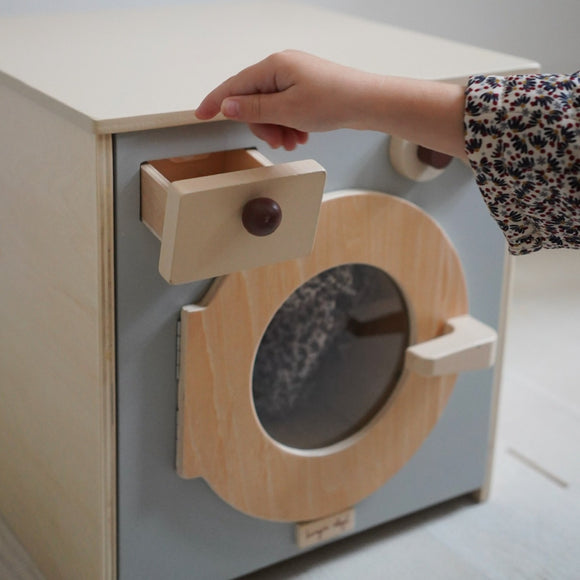 Machine à laver en bois KONGES SLOJD - Sélection Konges slojd à retrouver sur amaetc.com, concept store eco friendly pour enfants