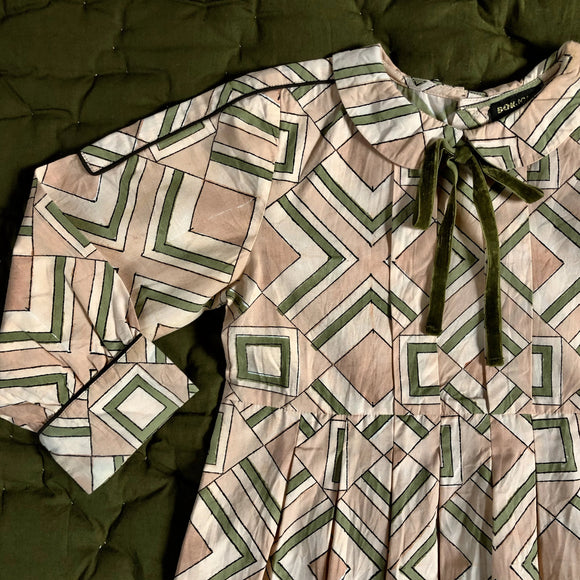 Robe Vintage tile print, collection Bonjour "Au bonheur des Dames" - Sélection Bonjour à retrouver sur amaetc.com, concept store eco friendly pour enfants